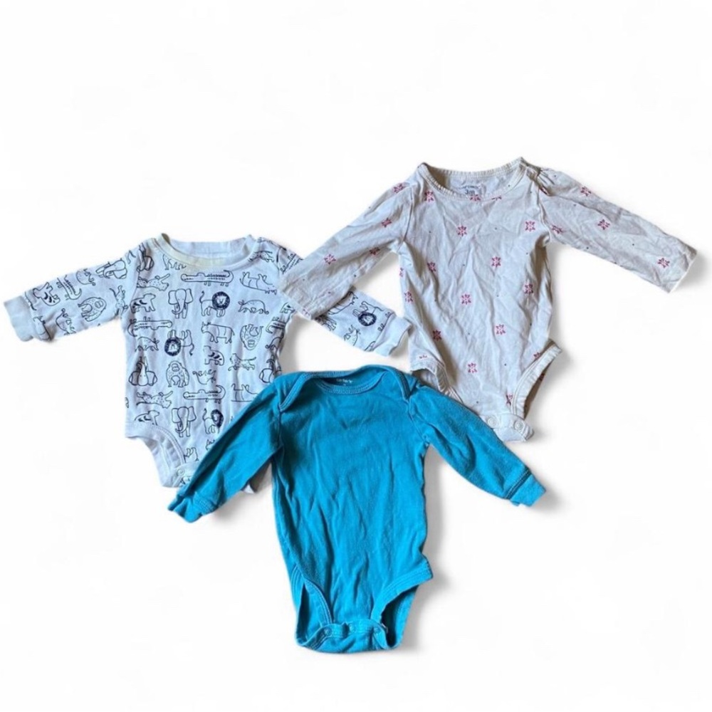 Bundle of along Sleeved Onesies Size 3 Months
